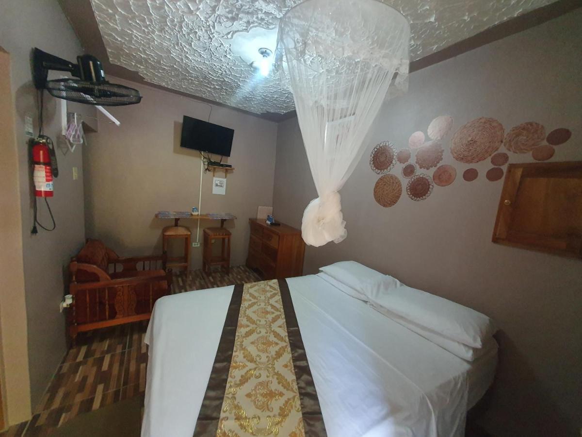 Mesmerize Guest House ポート・アントニオ エクステリア 写真