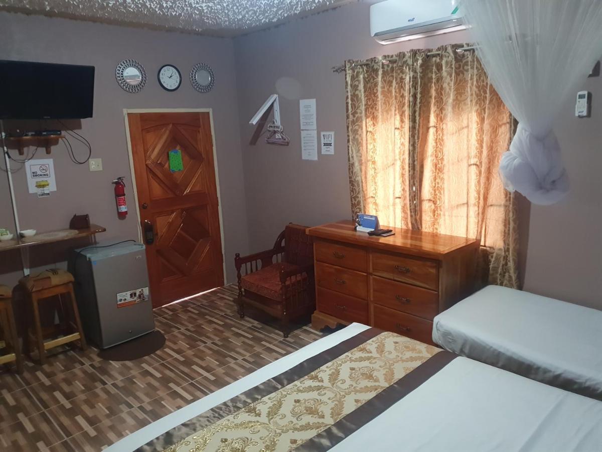 Mesmerize Guest House ポート・アントニオ エクステリア 写真